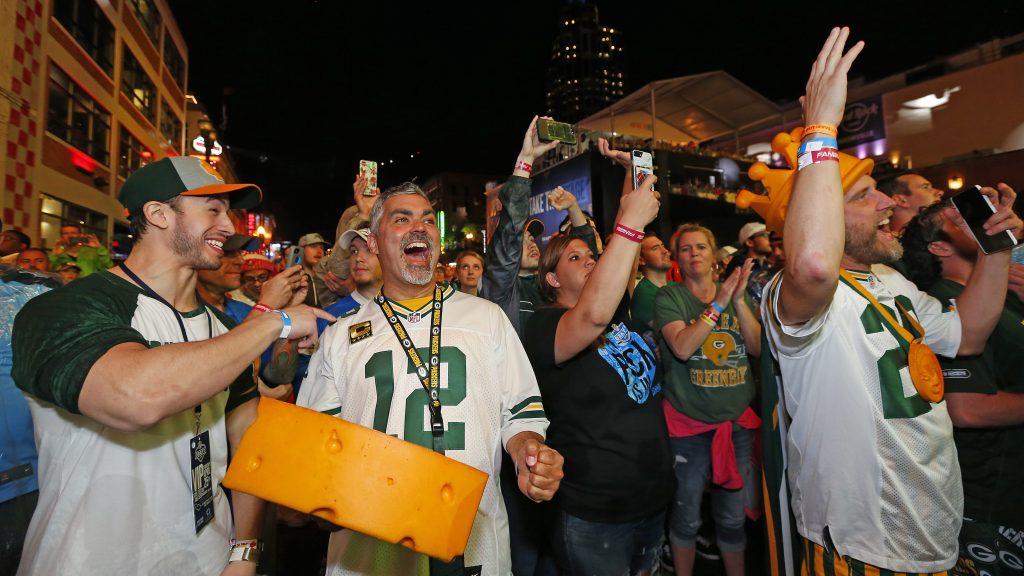 "Packers' 2023 Draft Strategy: Positional Upside and Surprising Switches"