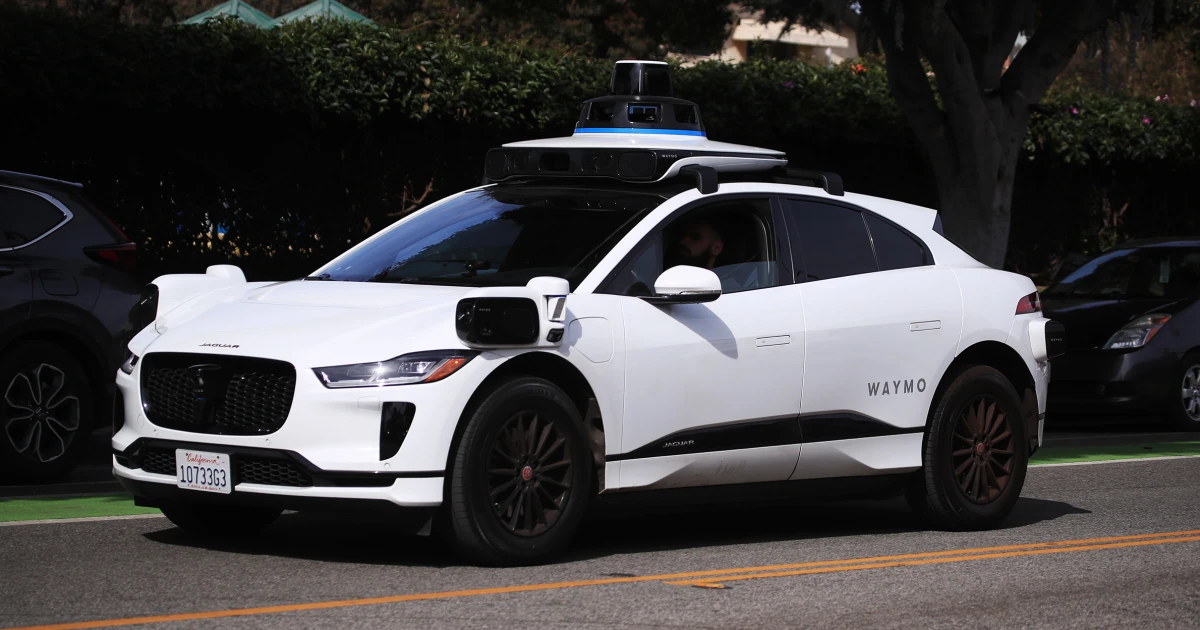 "Arrested: Man's Attempted Theft of Self-Driving Waymo Taxi in Downtown LA"