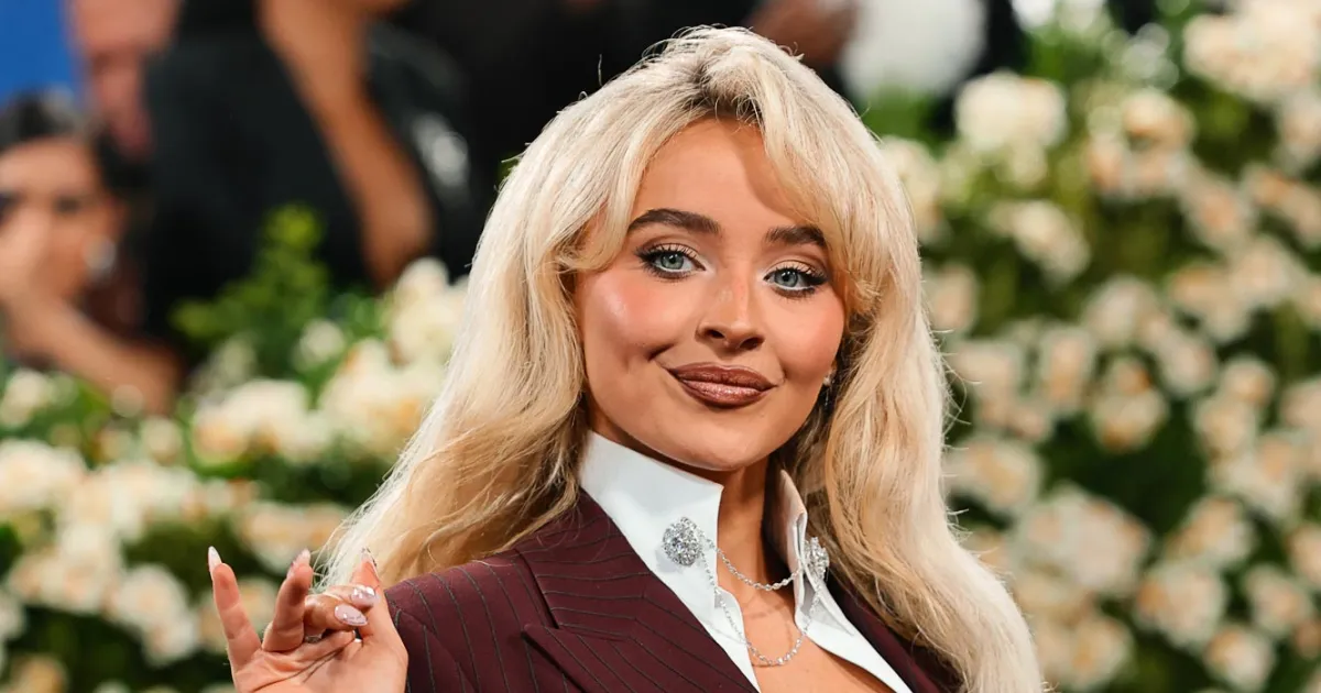 Featured image for Sabrina Carpenter Reveals 'Man’s Best Friend' Album Release Date