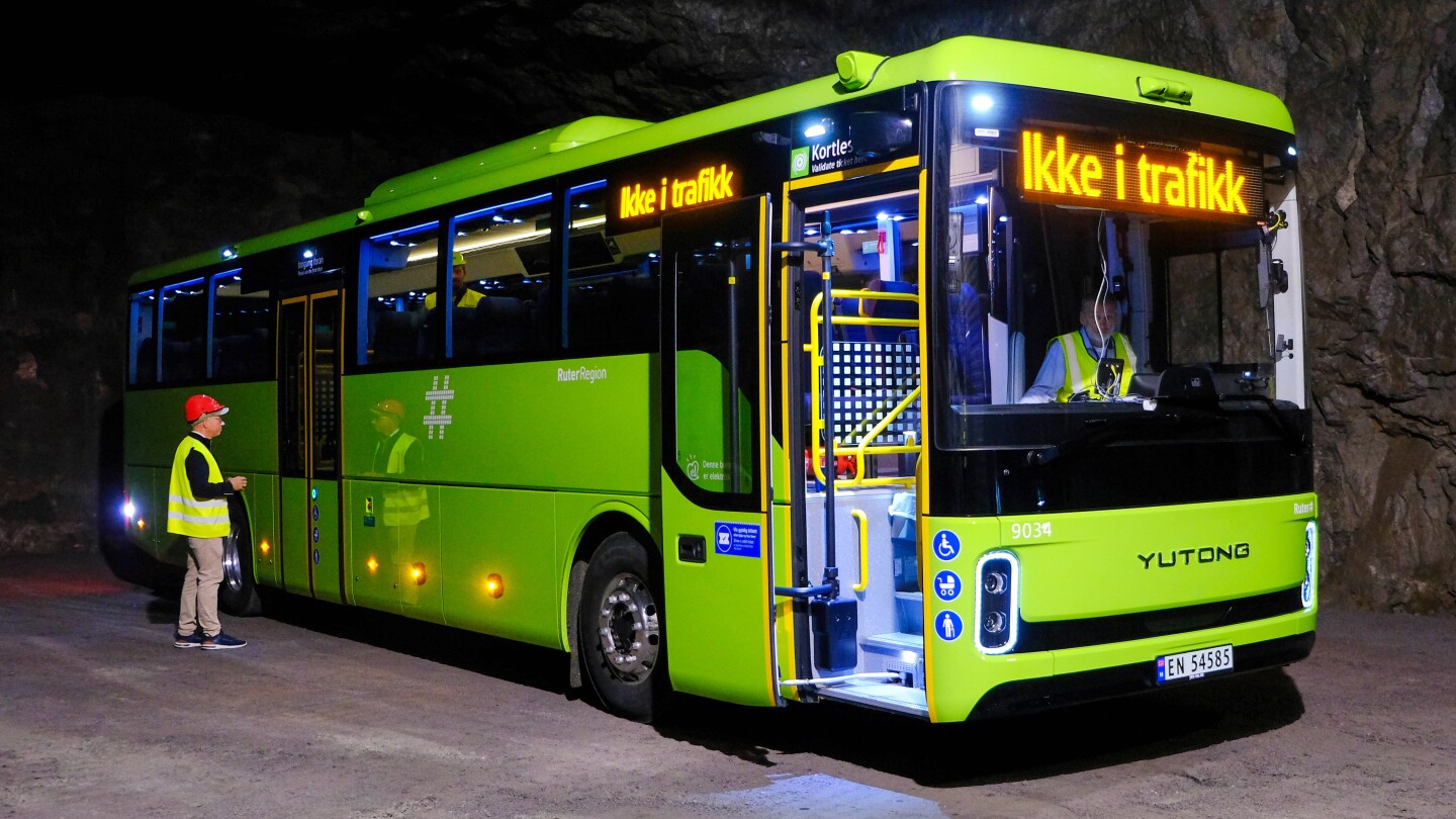 Featured image for Norway Tightens Controls Over Chinese-Made Buses After Remote Halt Tests