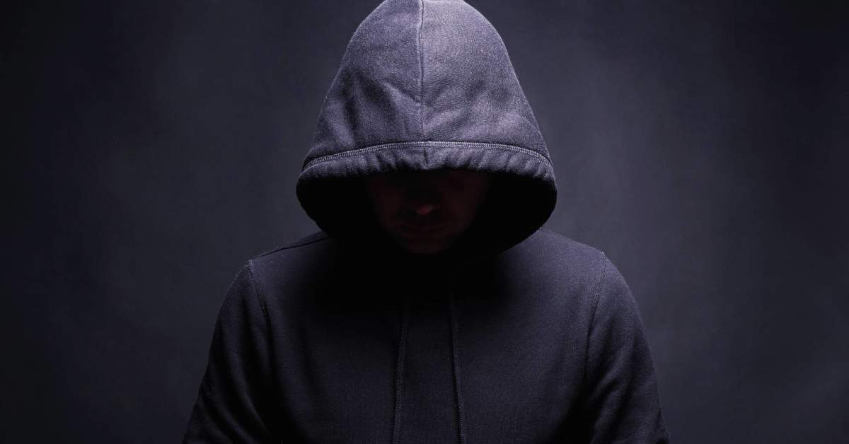 TSA Issues Key Security and Tech Safety Warnings for Airport Travelers