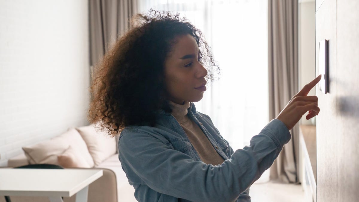 Featured image for "Optimal Timing for Fall Heating: When to Turn on the Heat"