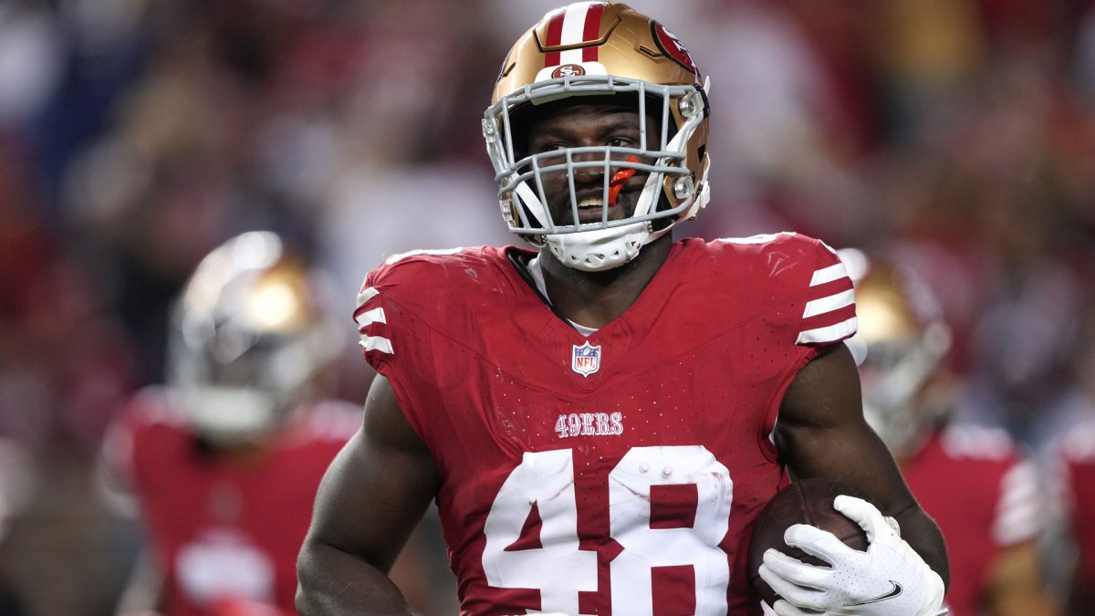 "Philadelphia Eagles Sign Oren Burks, Former 49ers Linebacker, to One-Year Deal"