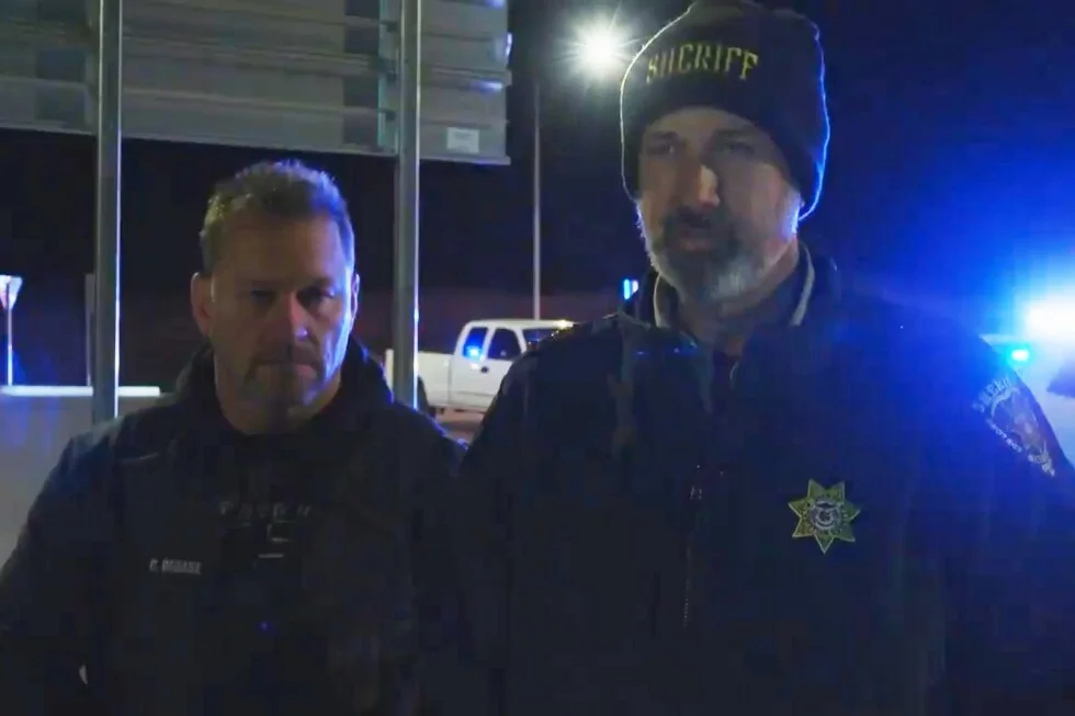 Missouri deputies killed in two shootings; two wounded, suspect dead