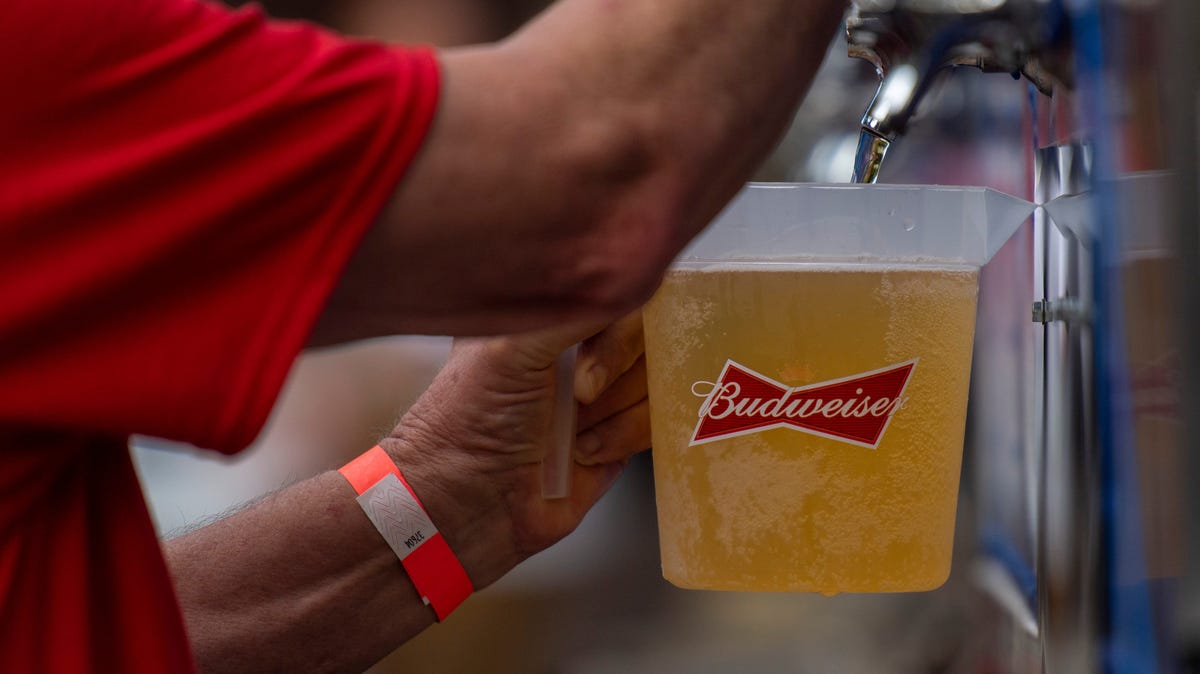 Featured image for Anheuser-Busch Union Members Overwhelmingly Vote to Authorize Strike
