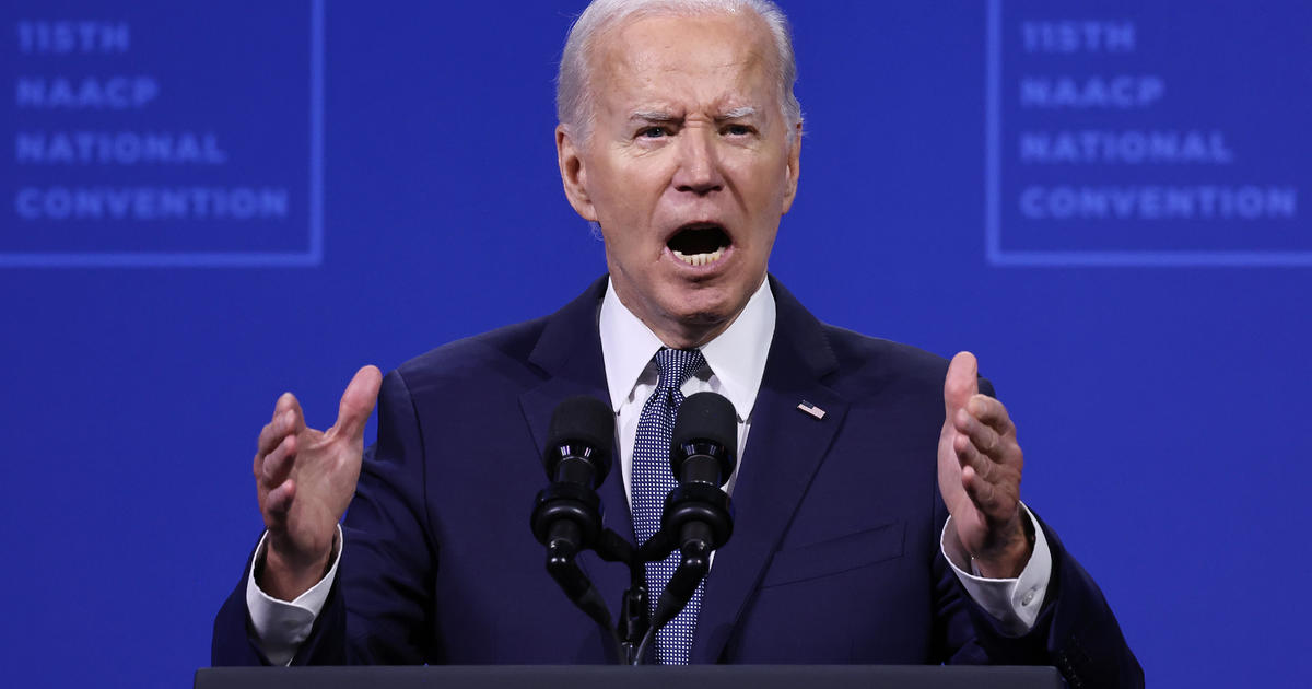 Featured image for DNC Confirms Virtual Roll Call for Biden Nomination in August