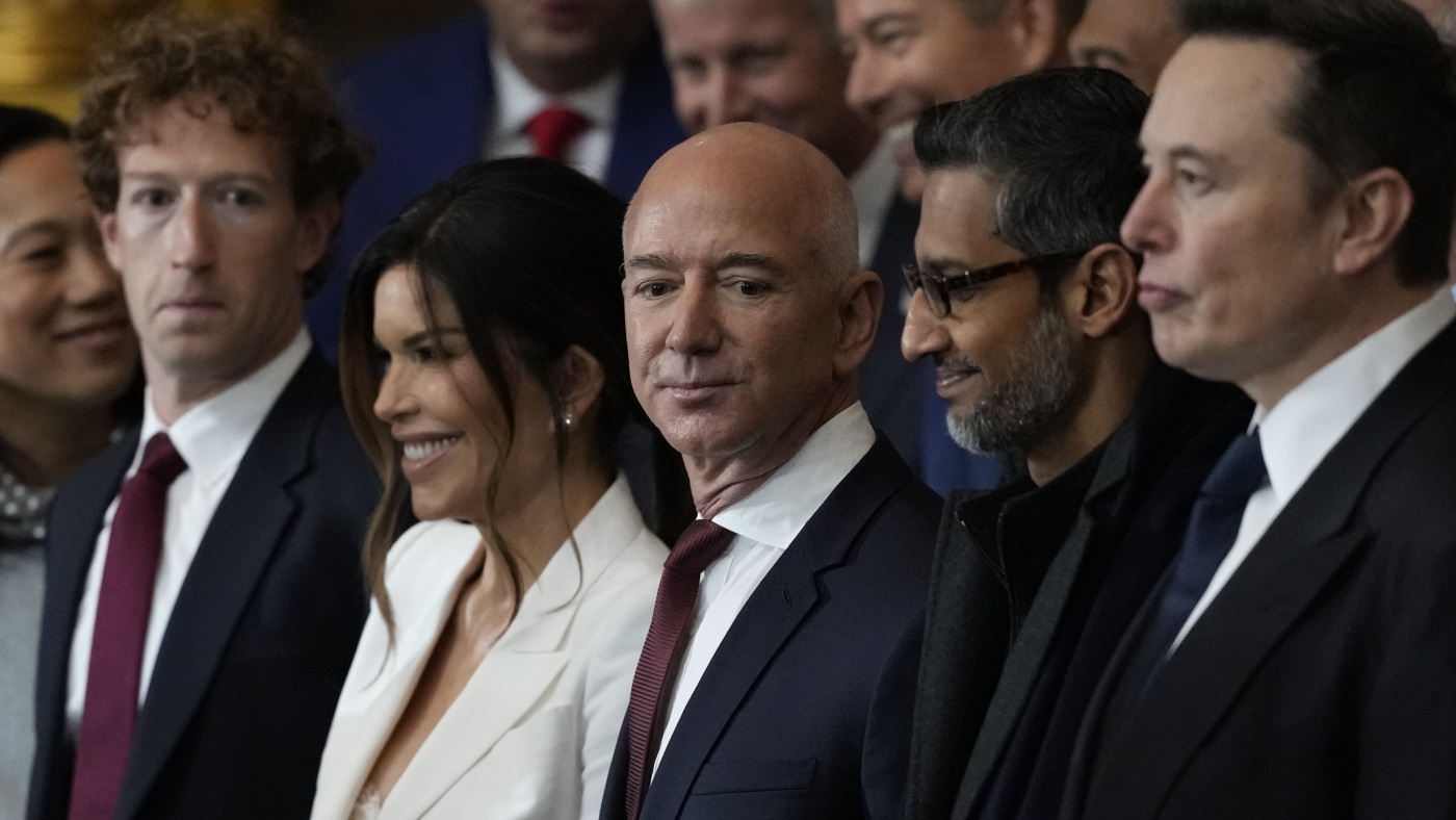 Featured image for Washington Post Editorials Overlook Bezos' Financial Connections