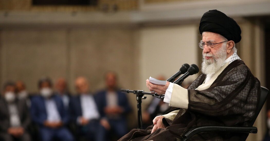 U.S. Quietly Pursues Informal Talks with Iran to Ease Nuclear Tensions