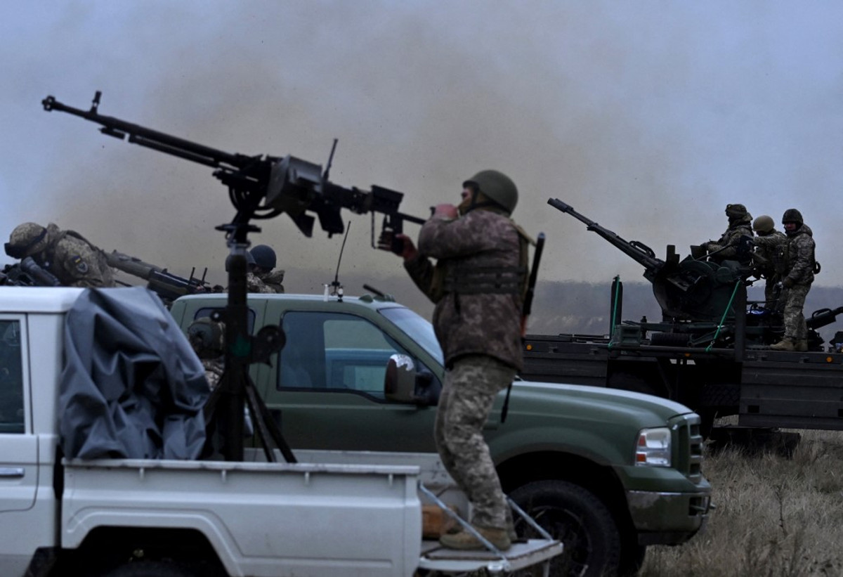 Ukraine's Innovative Drone Warfare: A Cost-Effective Alternative to Artillery