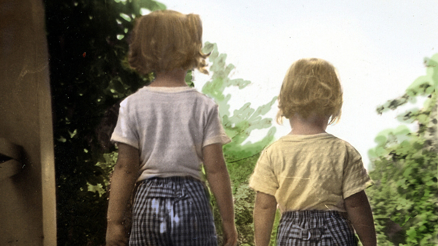 Featured image for "Unveiling the Significance of National Siblings Day on April 10"