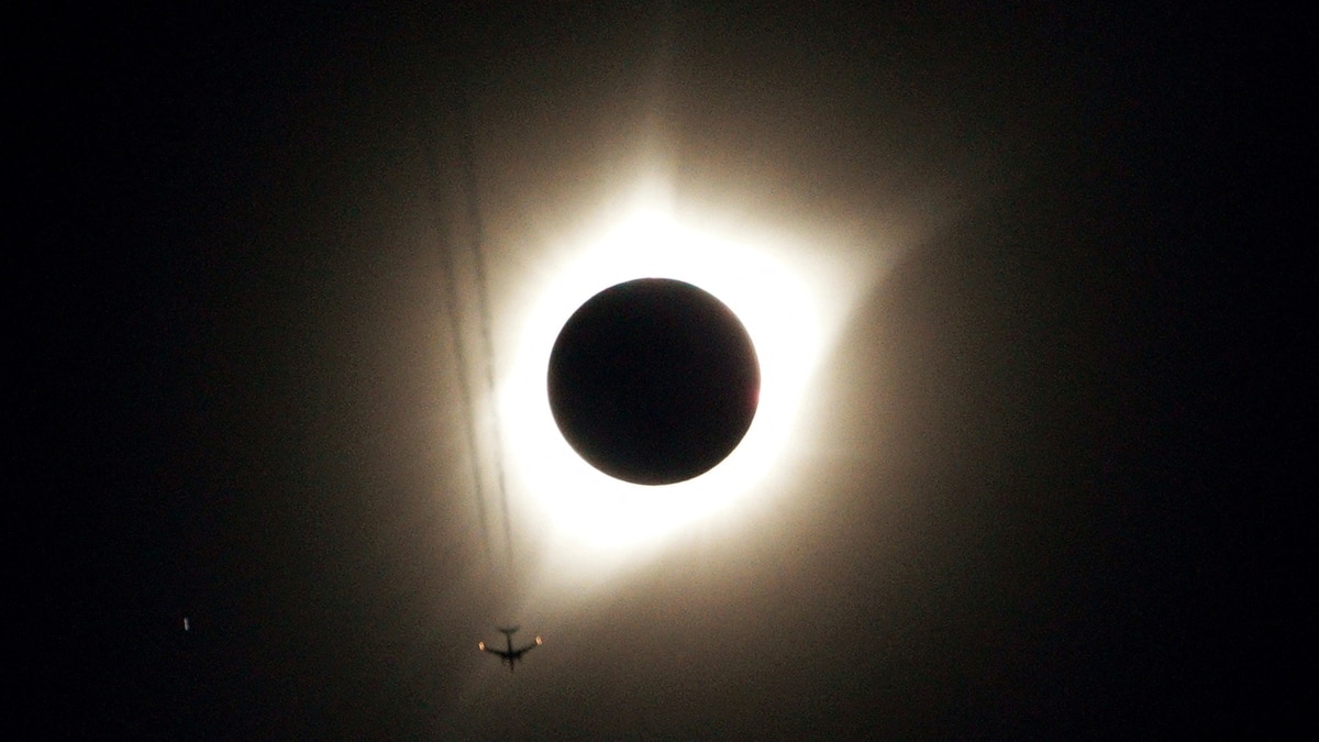 Featured image for "2024 Solar Eclipse: NASA's Quest for New Discoveries and Viewing Locations"