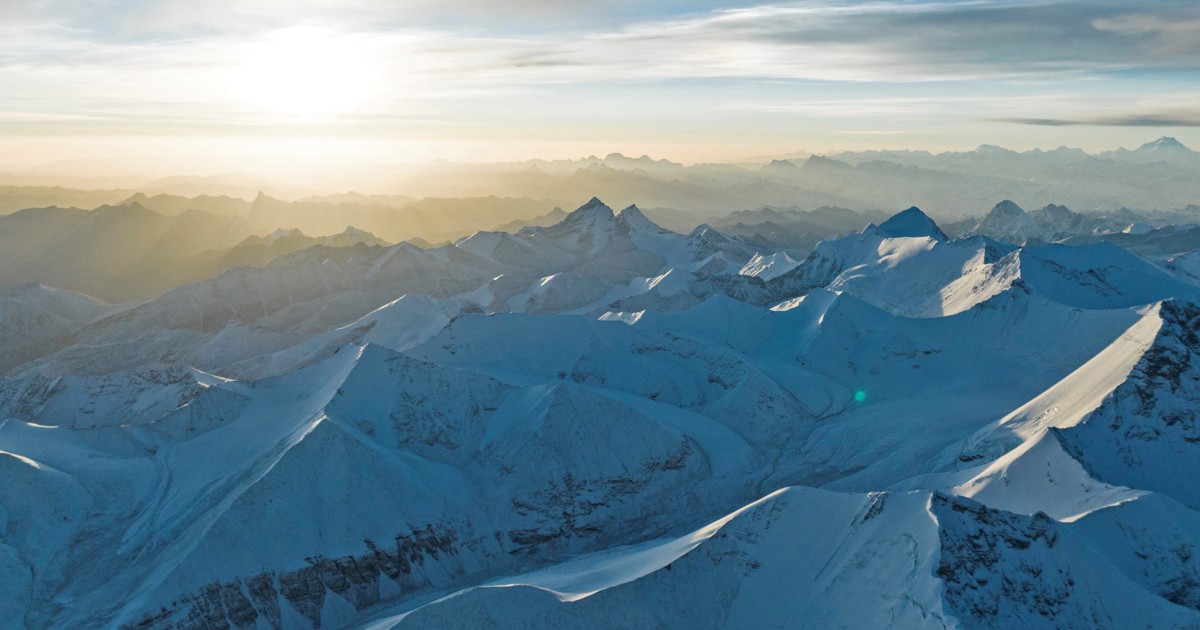 Featured image for "Tectonic Plates: The Making and Unmaking of the Himalayas"