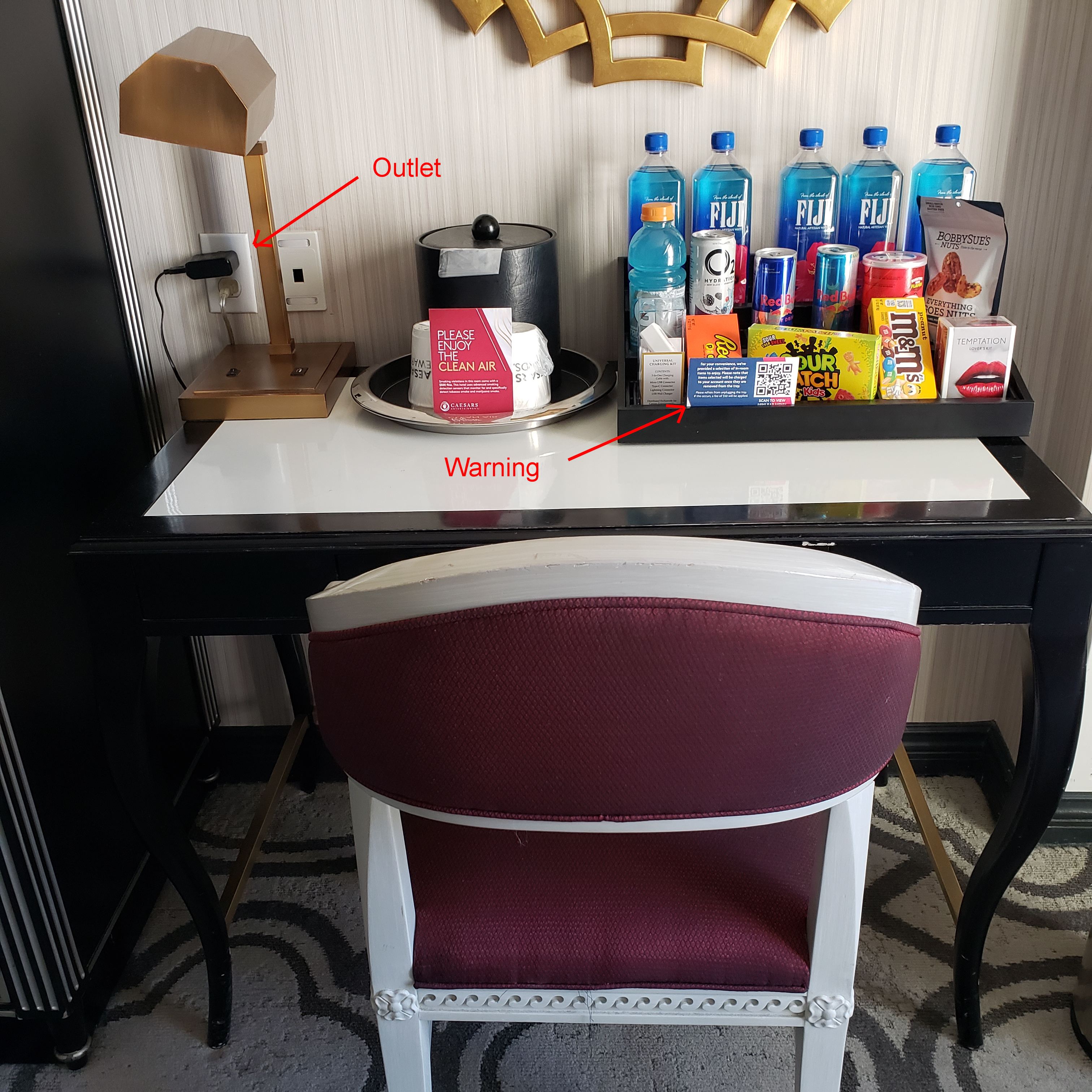 Featured image for Paris Las Vegas Hotel's Hidden Fee Sparks Visitor Exodus