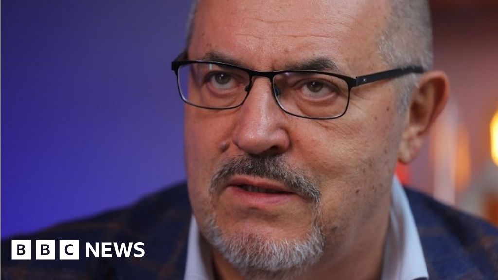 "Russian Presidential Candidate Boris Nadezhdin Gains Momentum as Anti-War Hopeful"