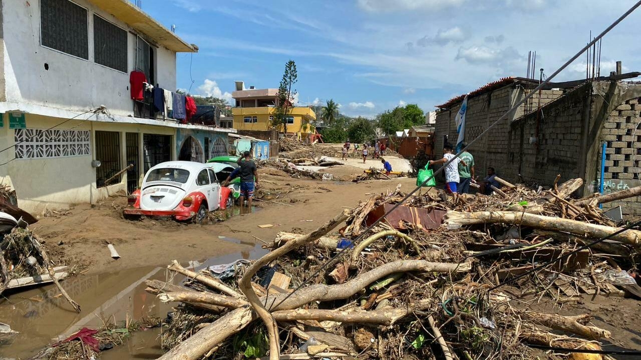 Acapulco's Desperate Plea for Help After Hurricane Otis
