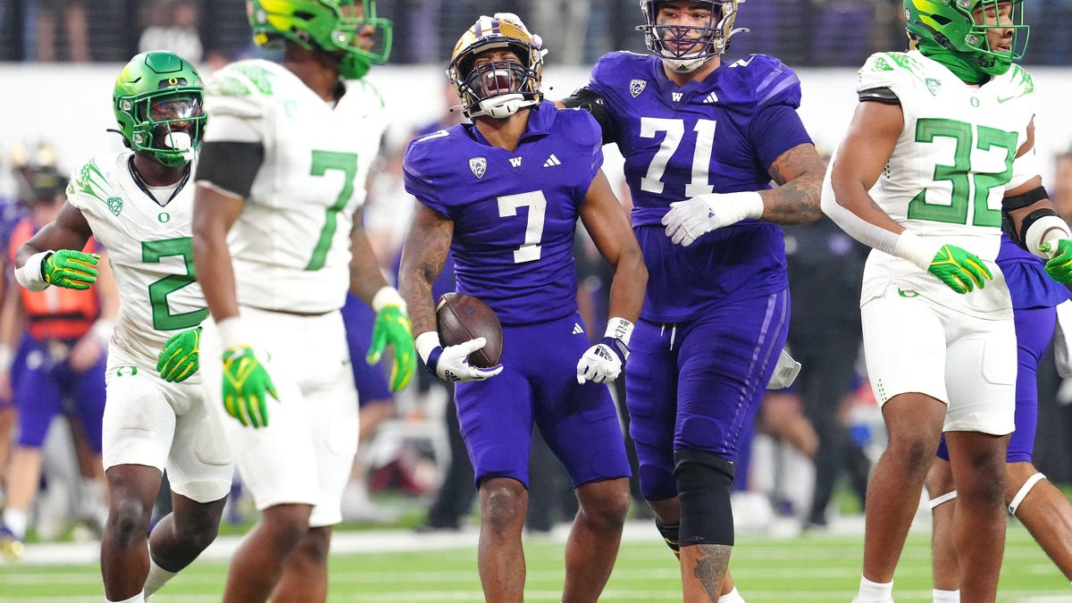 Washington's Pac-12 Victory Secures College Football Playoff Spot