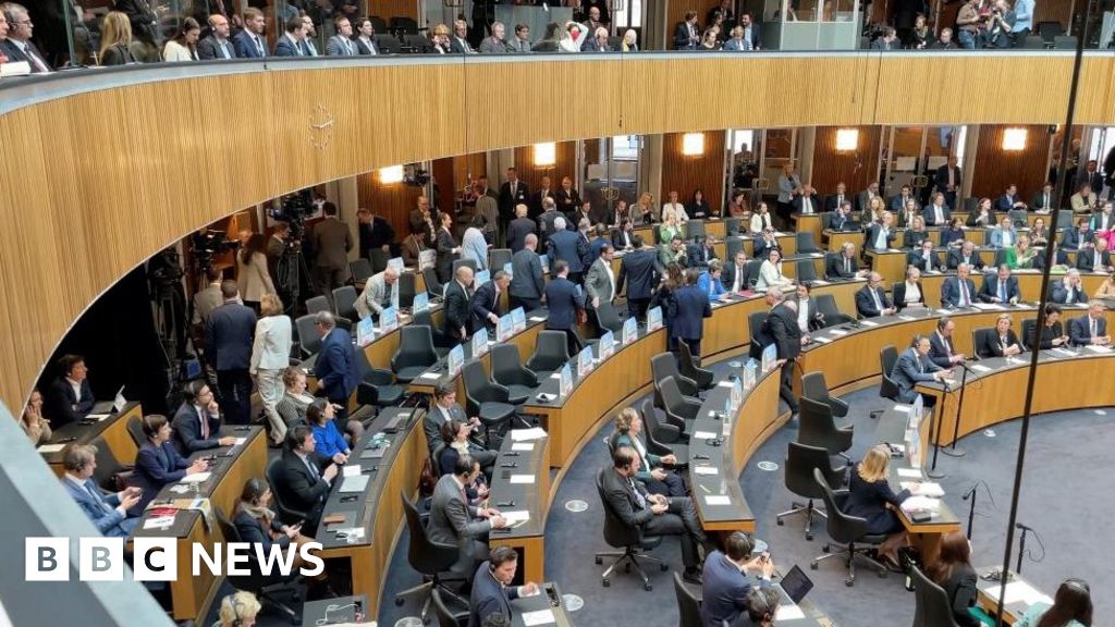 Far-right Austrian lawmakers walk out of Zelensky's speech.