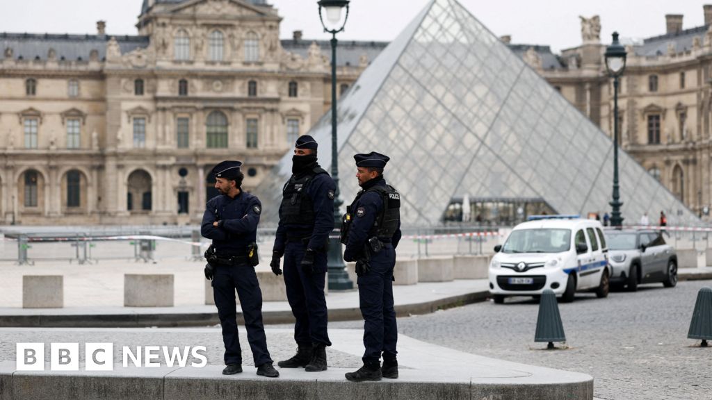 Featured image for Two Men Arrested in Connection with Louvre Jewel Theft