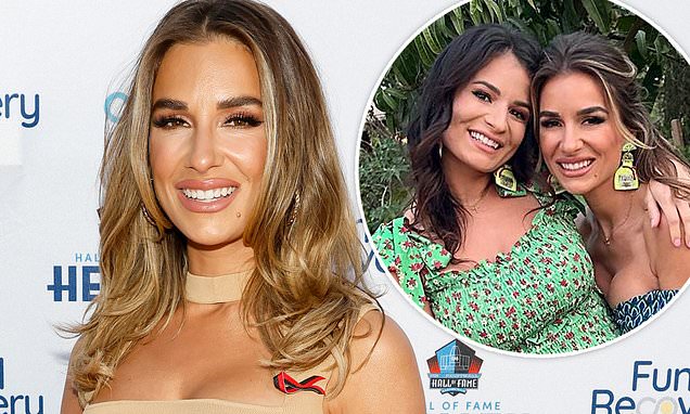 Featured image for United Airlines faces backlash over treatment of passengers.