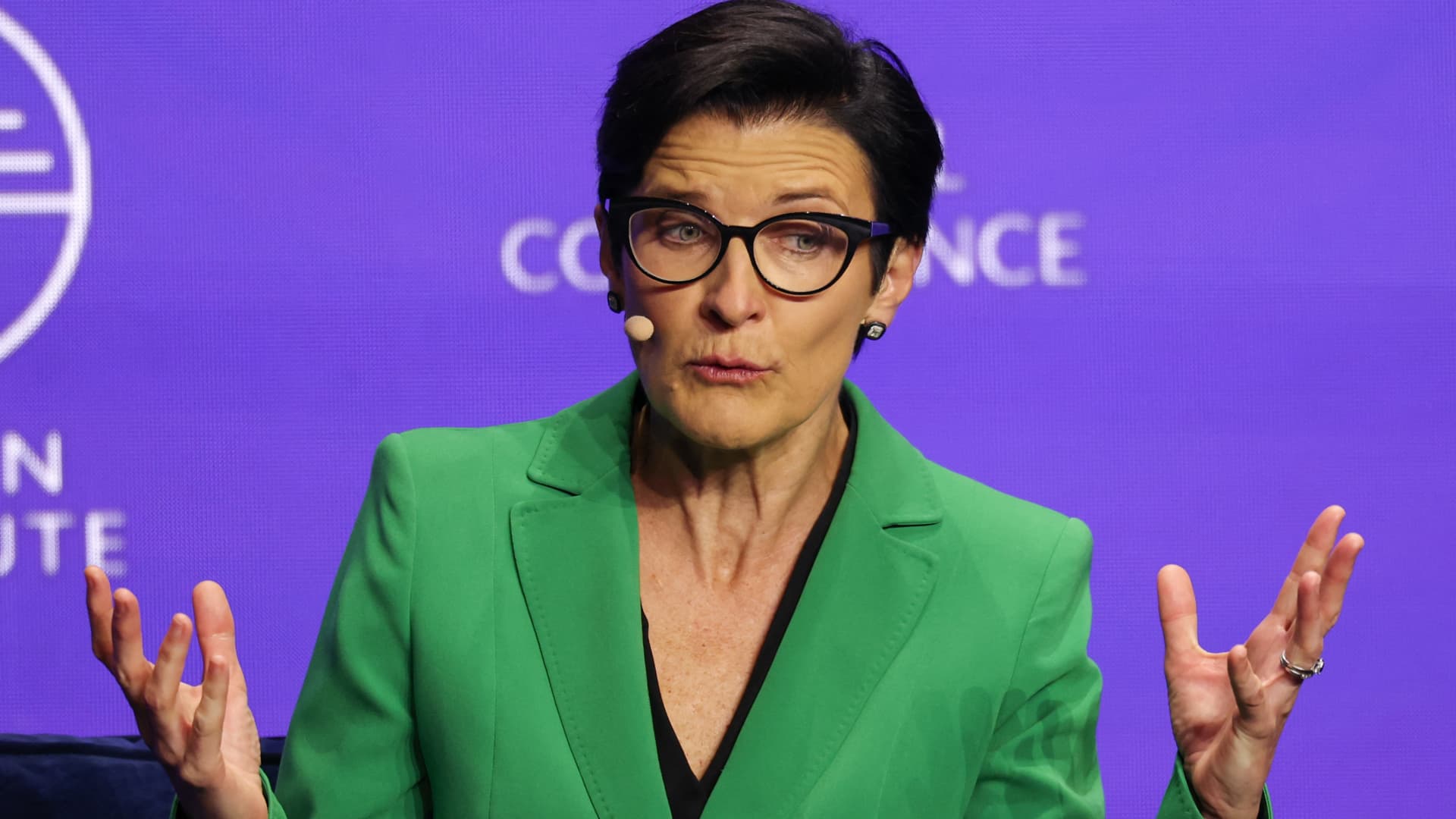 Featured image for Citigroup Surges 25% on Strong Trading and Investment Banking Gains