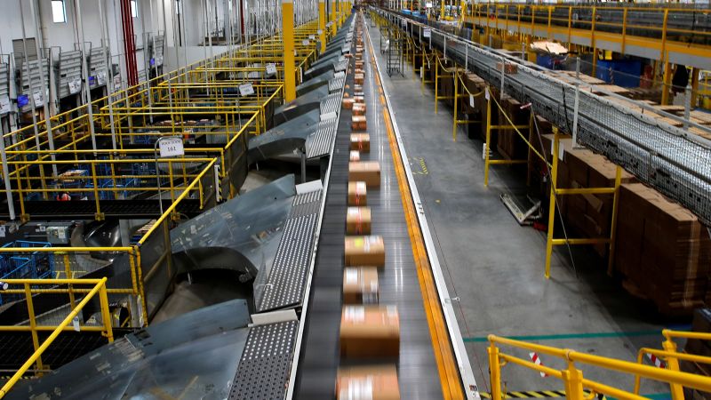 Amazon Faces Landmark Monopoly Lawsuits by US Government and FTC