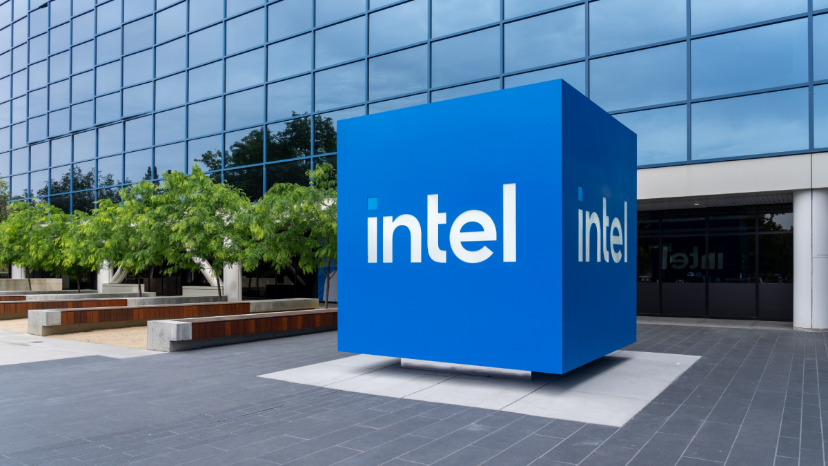 Featured image for "Intel's Latest Innovations Unveiled at CES 2024"