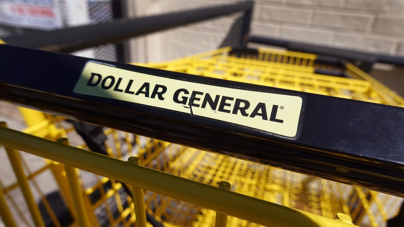 Featured image for Dollar General Boosts Stock and Sales Amid Economic Uncertainty