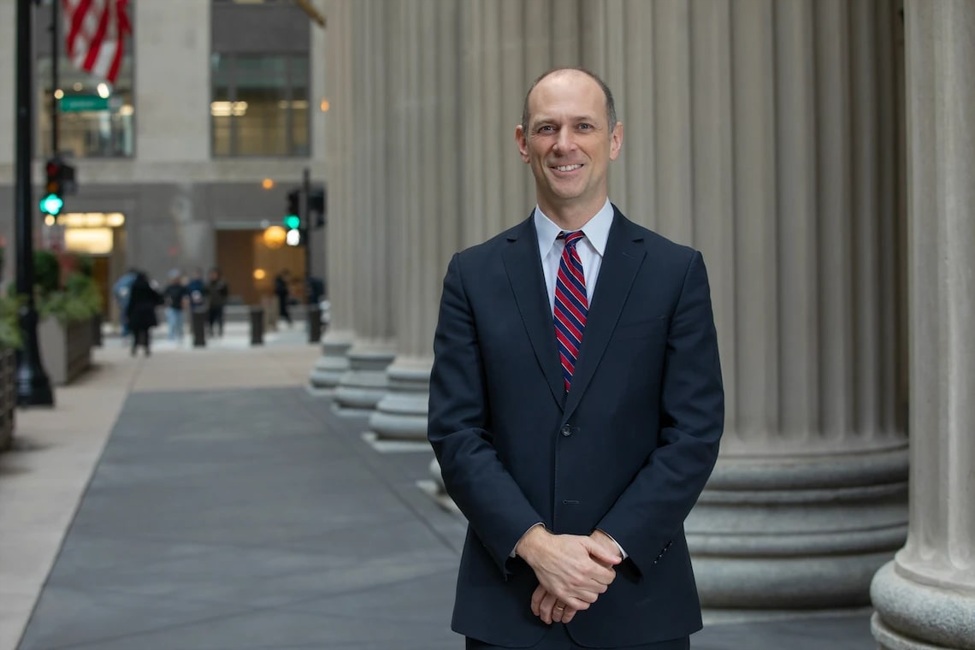 "Fed's Goolsbee Cautiously Considers Potential March Rate Cut Amid Strong Economic Indicators"