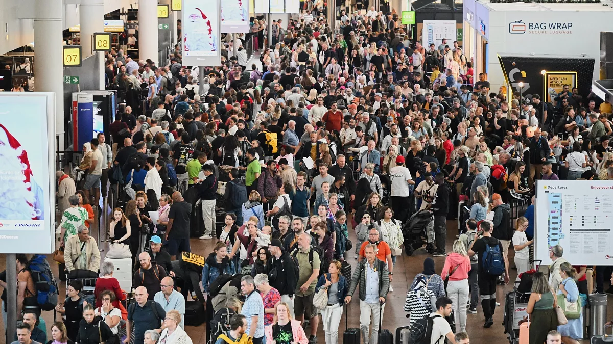 Featured image for European Airports Hit by Cyberattack Causing Widespread Disruptions