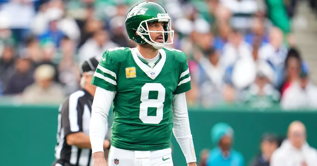 Featured image for Aaron Rodgers Faces Uncertain Future Amid Jets Commitment