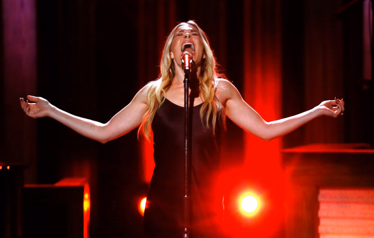 Featured image for LeAnn Rimes Opens Up About Affair and Public Backlash