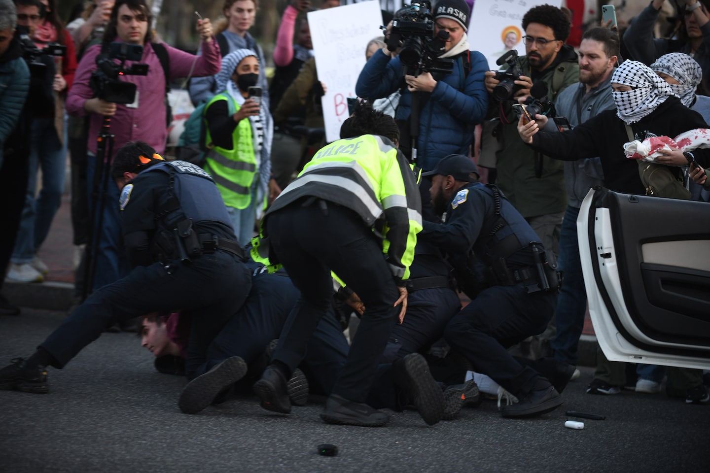 "Pro-Palestinian Protesters Disrupt State of the Union, Biden Faces Progressive Pushback"