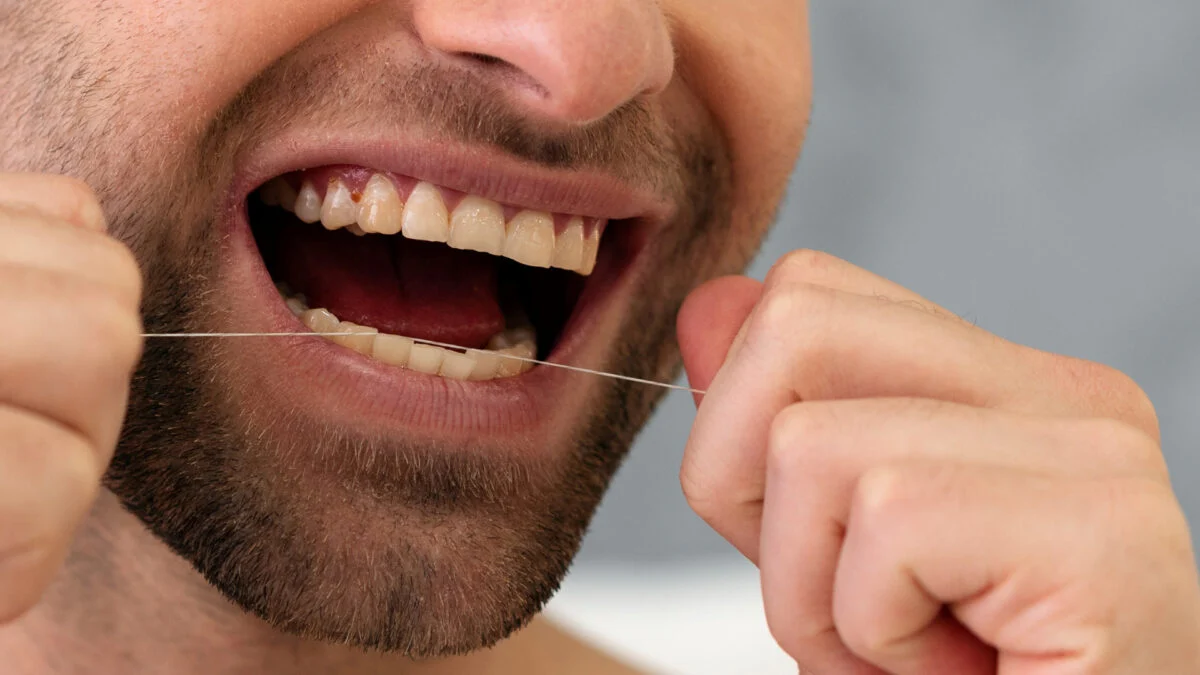 Featured image for Dental Floss as a Needle-Free Vaccine Delivery Method