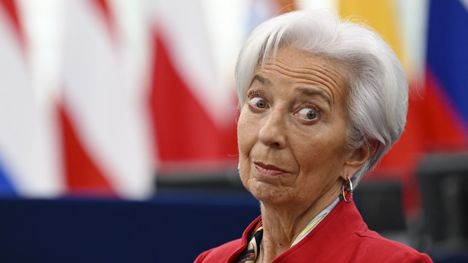 ECB's Lagarde Signals Strong Policy Stance, Euro Rises