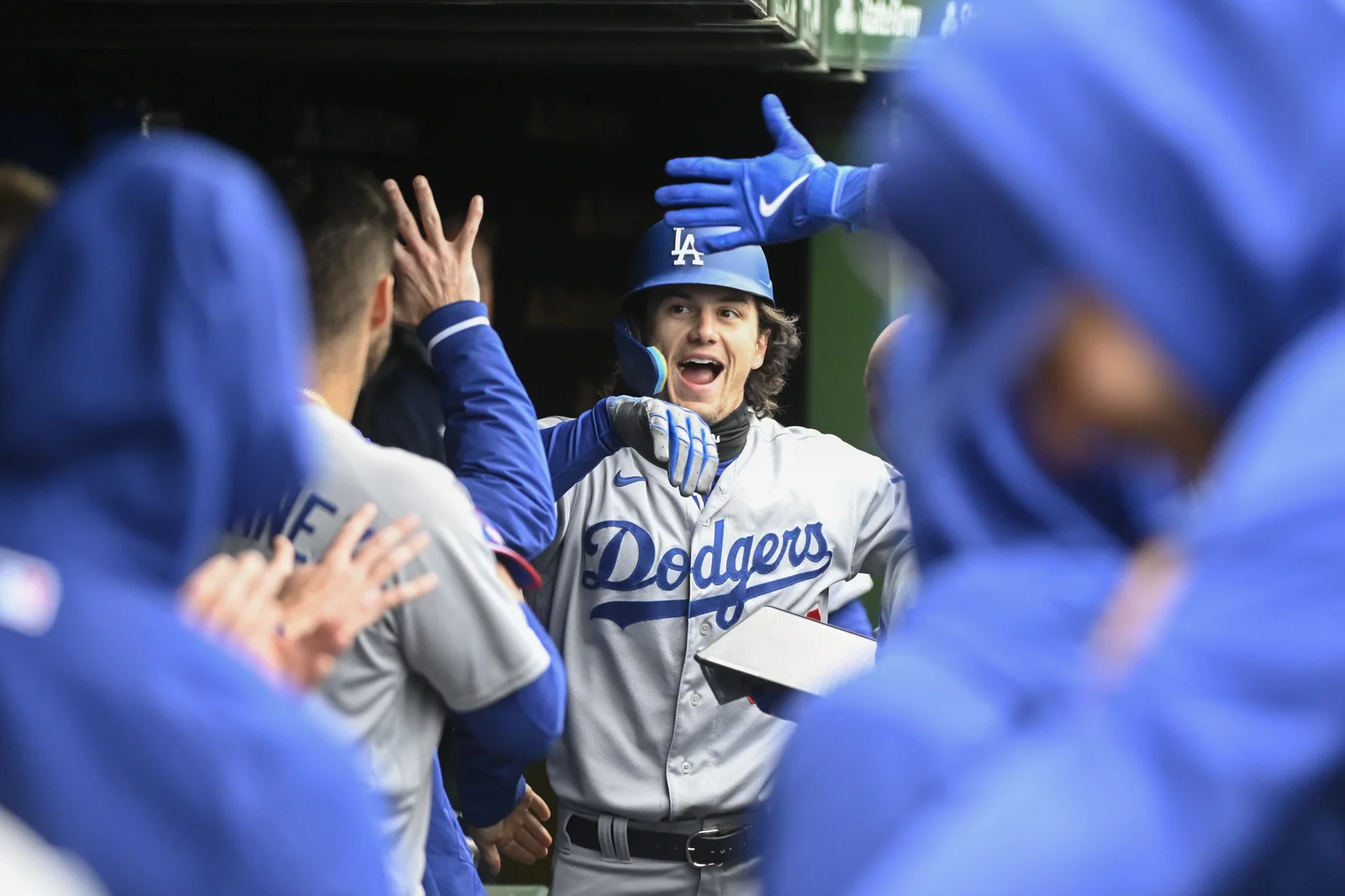 Dodgers' Outman Shines, Muncy Leads MLB in Recent Games Against Cubs