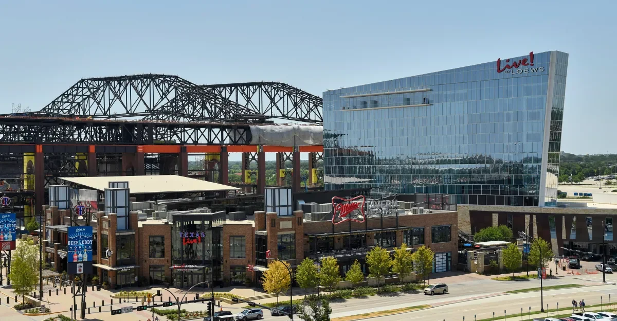 Rangers land top IFA prospect Elian Rosario as signing class opens