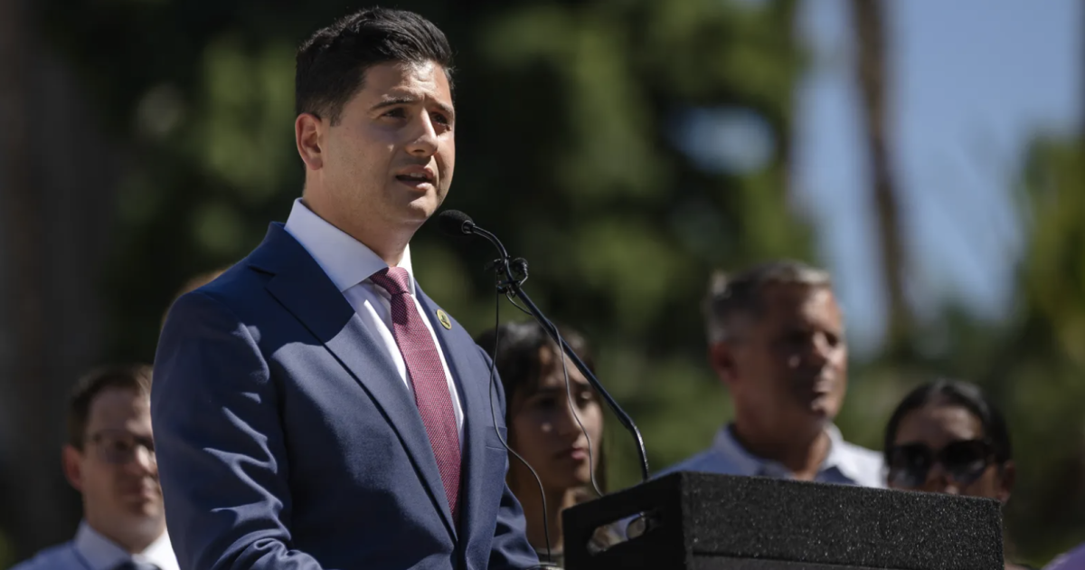 Featured image for US DOJ Sues SoCal Edison Over Eaton Fire Causing Deadly Wildfire