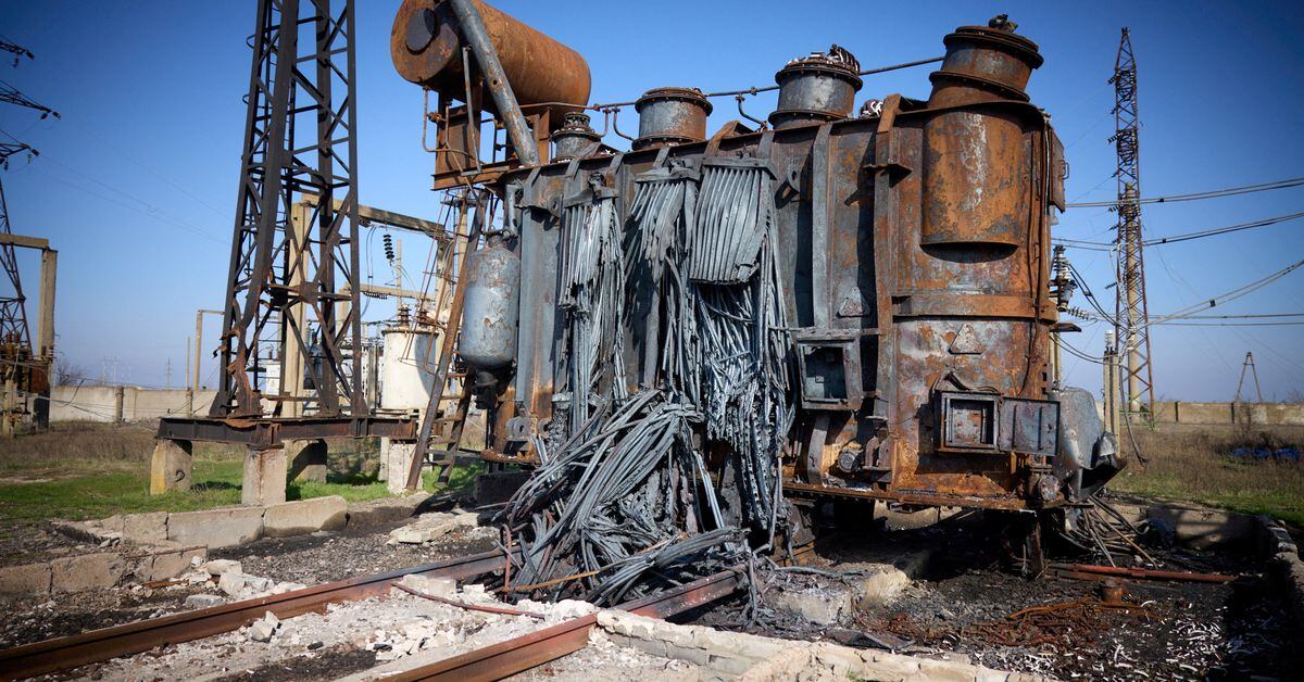 Ukraine restarts electricity exports to Europe after Russian attacks.