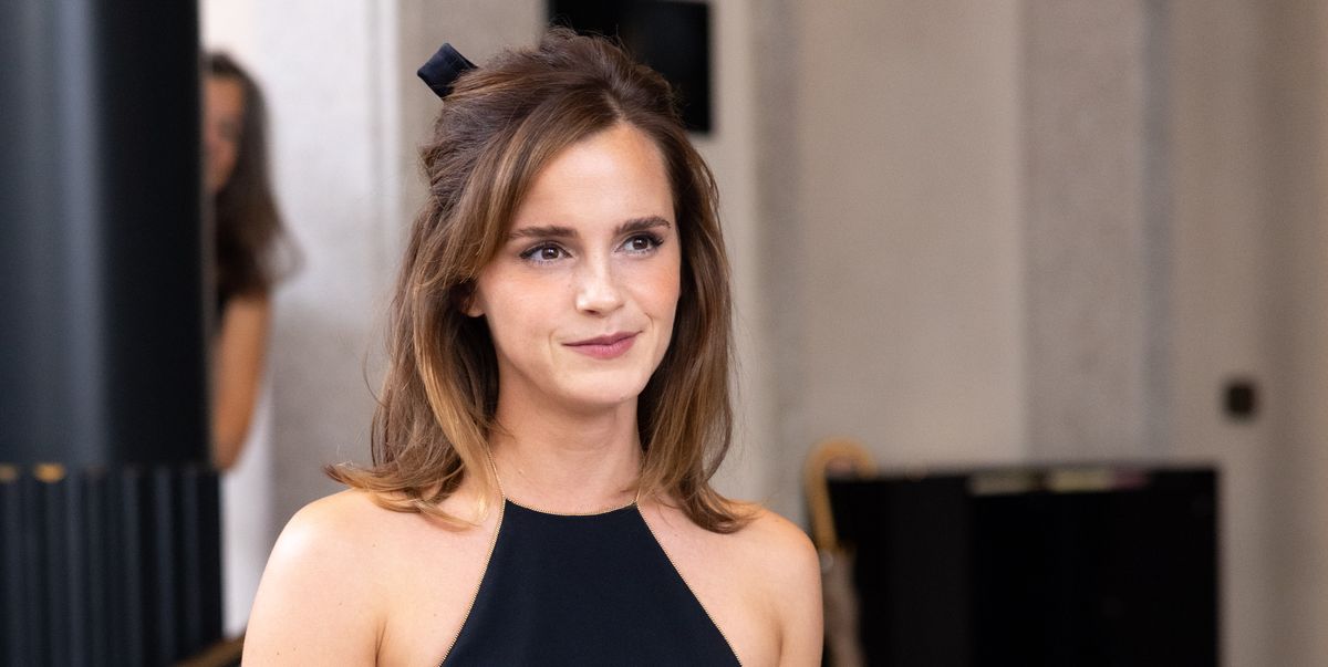 Featured image for Emma Watson's Chic Milan Fashion Week Style Steals the Spotlight