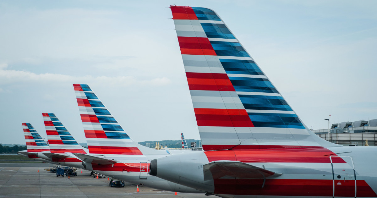 Featured image for American Airlines Slapped with $4.1 Million Fine for Lengthy Tarmac Delays