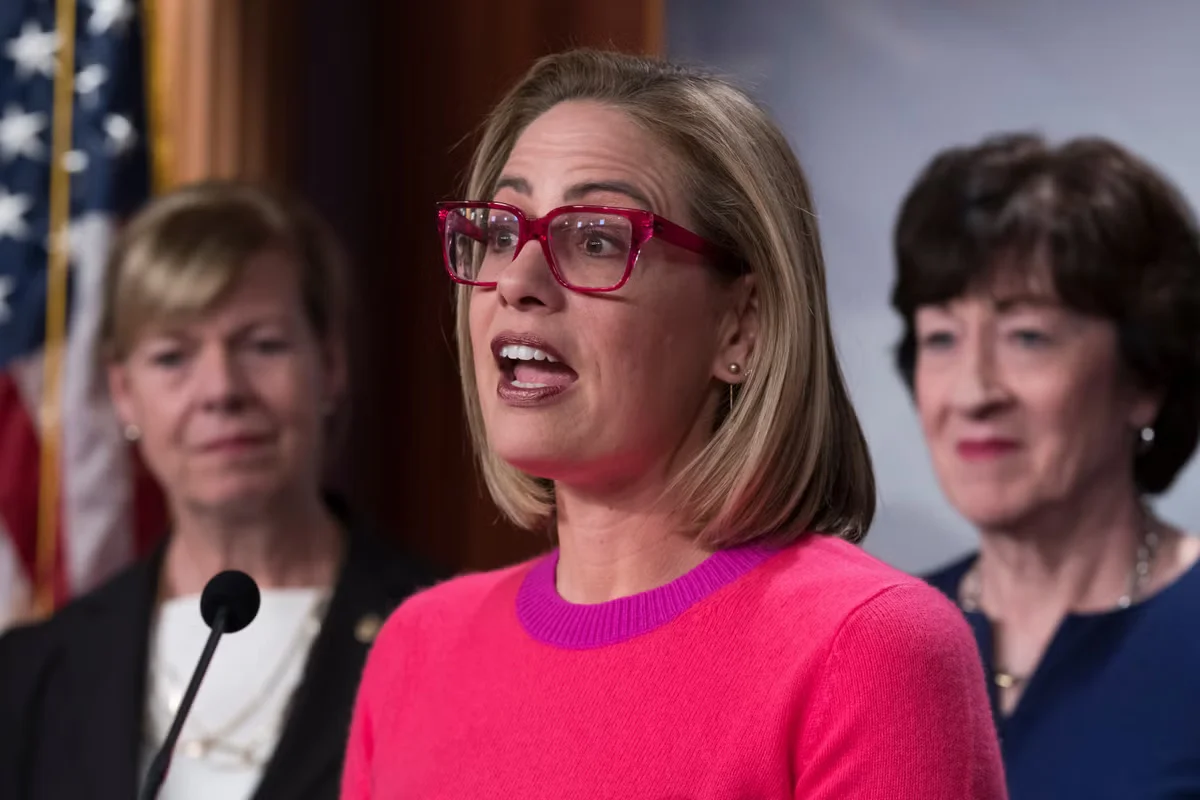 Sinema confirms romance with security guard as lawsuit proceeds