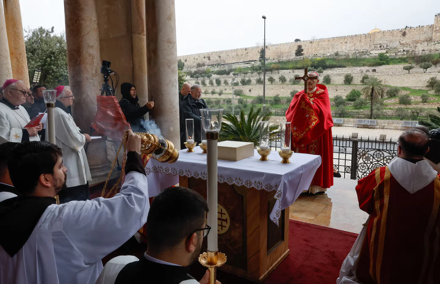 Israel backtracks after blocking cardinal from Jerusalem’s Holy Sepulchre during Holy Week