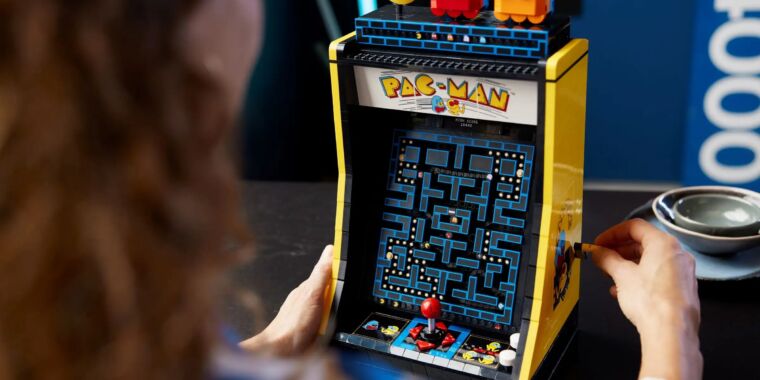Featured image for Lego's Pac-Man arcade cabinet brings retro gaming to life with over 2,500 pieces.