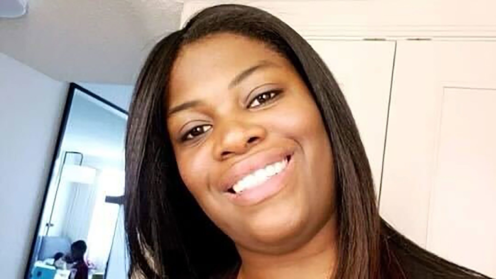 "Fatal Shooting of Florida Mother in Neighborhood Dispute Sparks Calls for Justice"