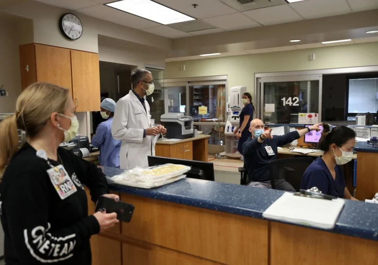 Californians Risk Penalties for Maskless Visits to Doctor's Offices