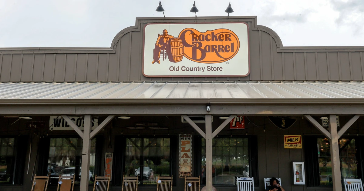 Featured image for Cracker Barrel Cancels Remodels Amid Backlash