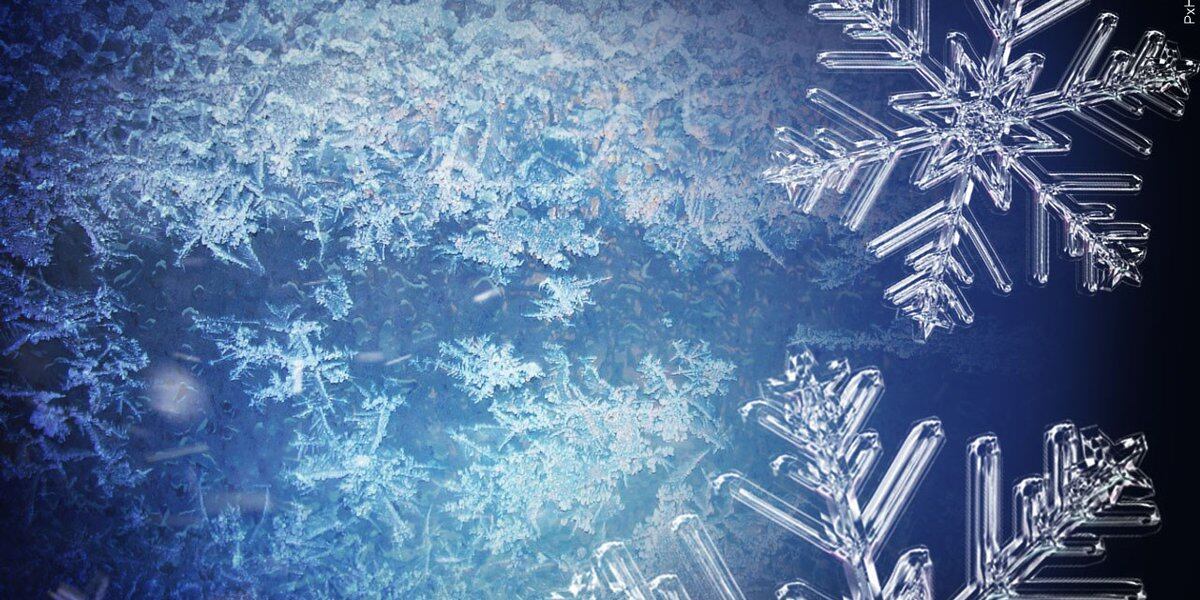 La Crosse declares snow emergency due to heavy snowfall.