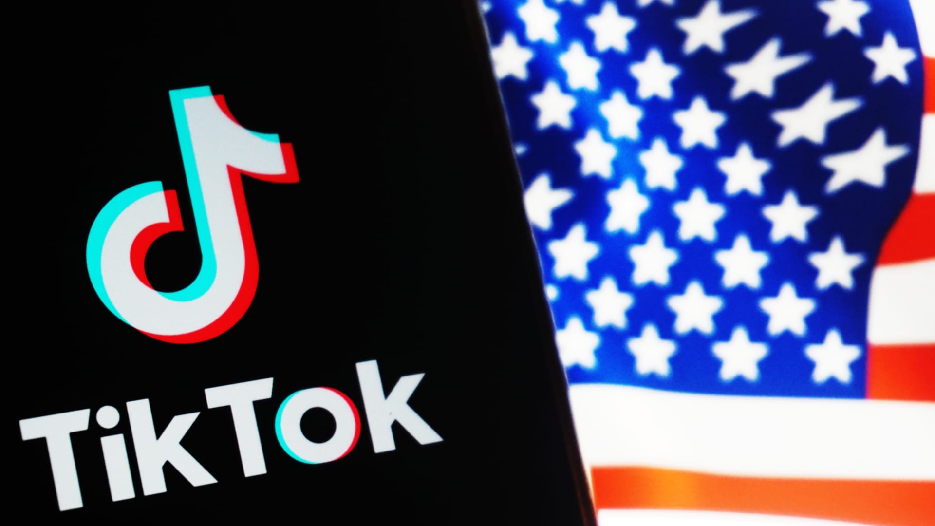 TikTok faces ban if Chinese parent company doesn't sell stake, US demands sale.