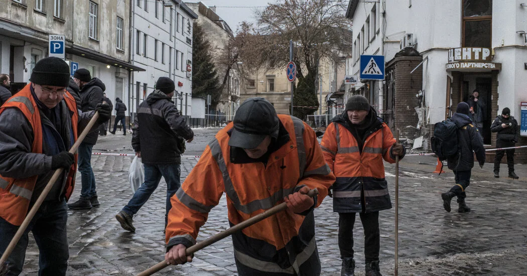 Russia Intensifies Strikes on Ukraine Ahead of Fourth Anniversary