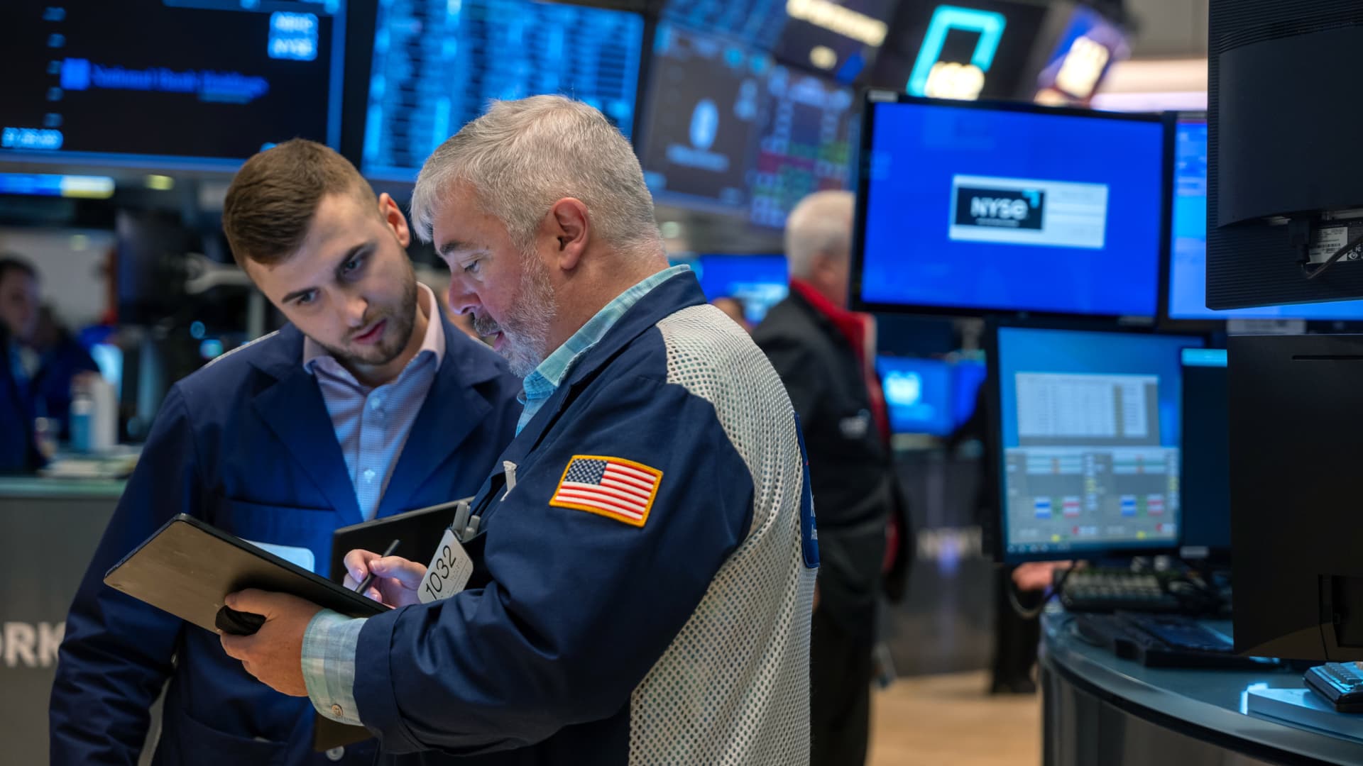 "Market Anticipates February Jobs Report Amidst S&P 500 Futures Stability"